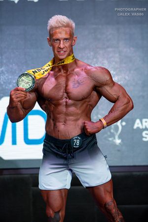 MEN'S PHYSIQUE 179